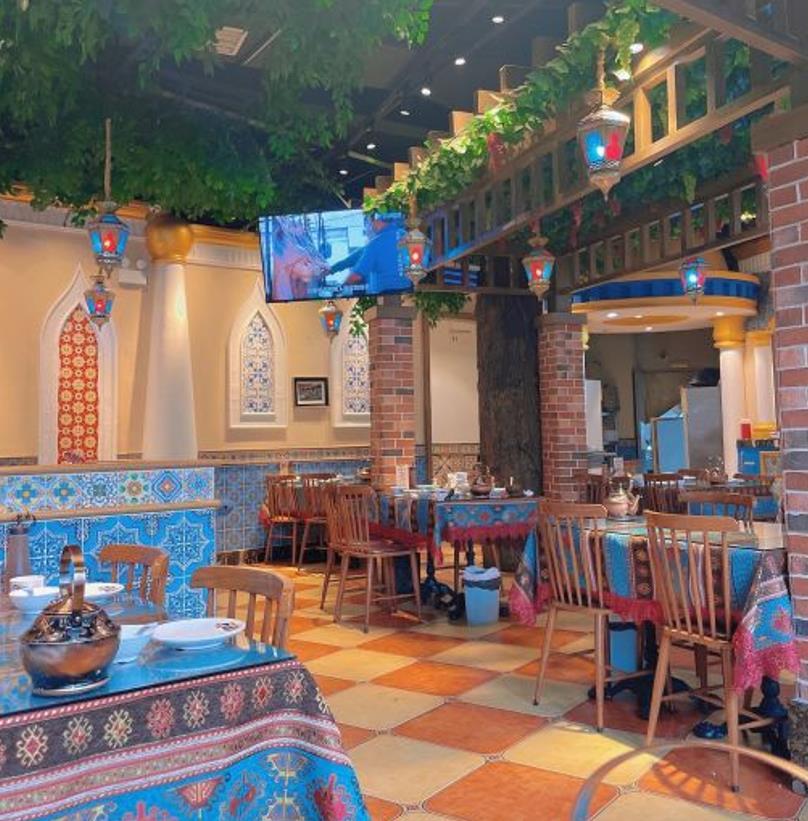 巴依老爷新疆美食（世纪中央城店） - 高尔夫1球1晚特惠套票-星际高球联盟精选旅游套餐