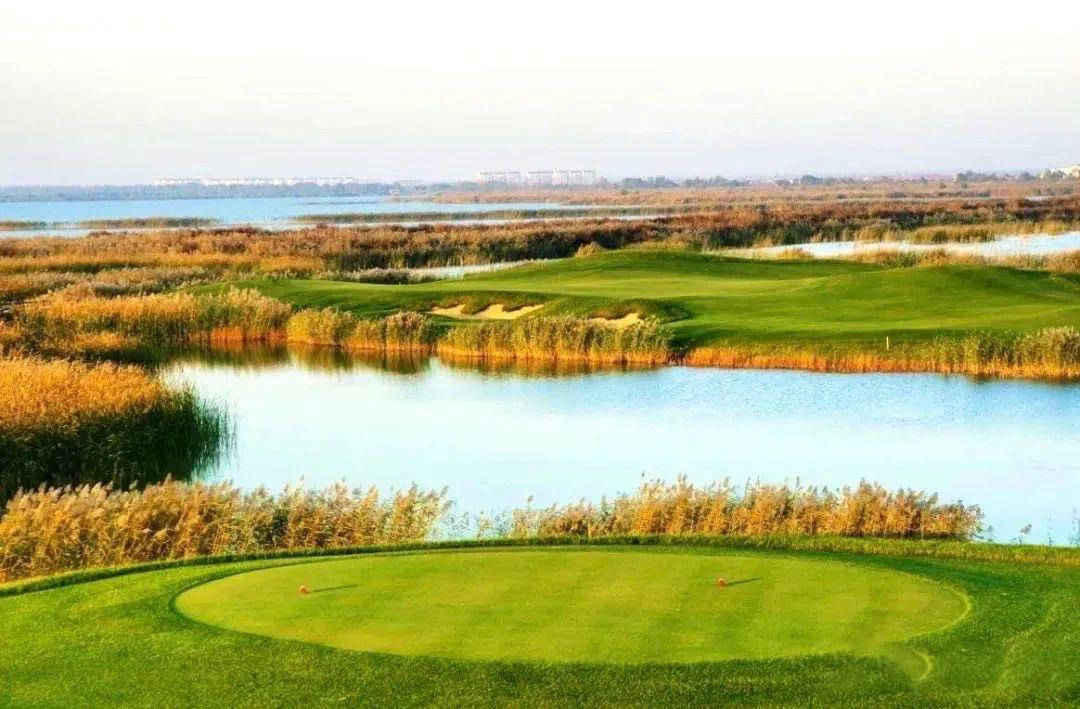 唐山曹妃甸湿地·2球1晚 - 深圳观澜湖高尔夫订场服务-广东专业高尔夫预订平台