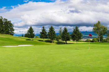 青岛国际/华山·2球1晚 - 全国335座高尔夫球场实时预订-高球爱好者一站式订场平台
