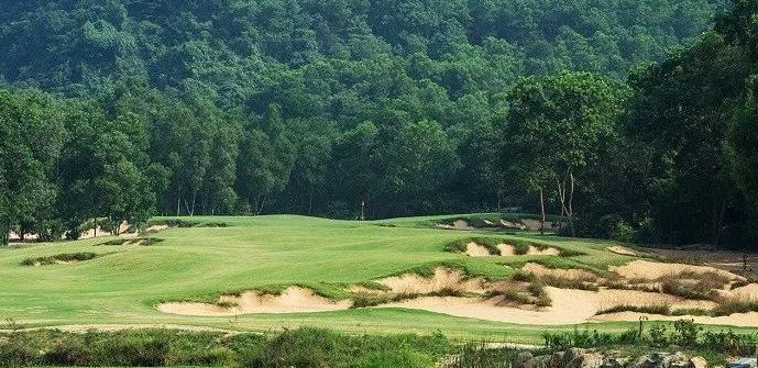 岘港拉古浪高尔夫球会