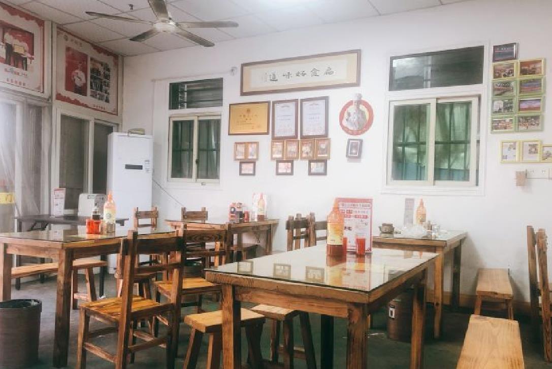 卢聪艺小吃店（阳翟总店） - 全国335座高尔夫球场实时预订-高球爱好者一站式订场平台