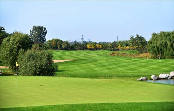 唐山南湖·2球1晚 - 全国335座高尔夫球场实时预订-高球爱好者一站式订场平台