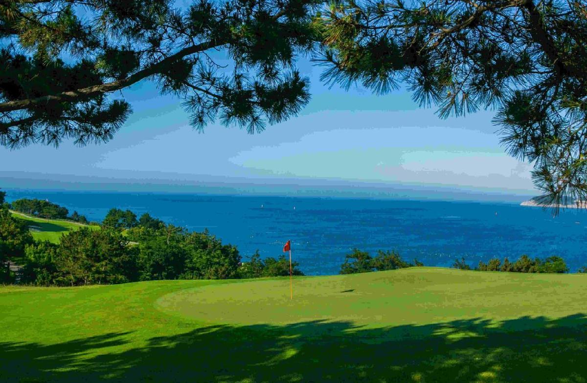 威海石岛/天益·2球1晚 - 高尔夫1球1晚特惠套票-星际高球联盟精选旅游套餐