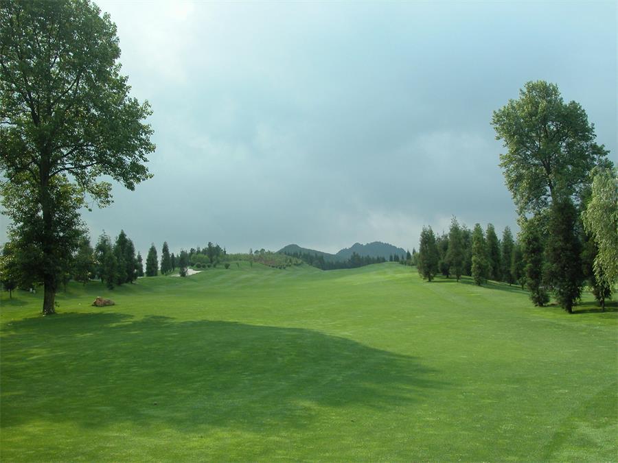 贵阳高尔夫·1球1晚 - 全国335座高尔夫球场实时预订-高球爱好者一站式订场平台