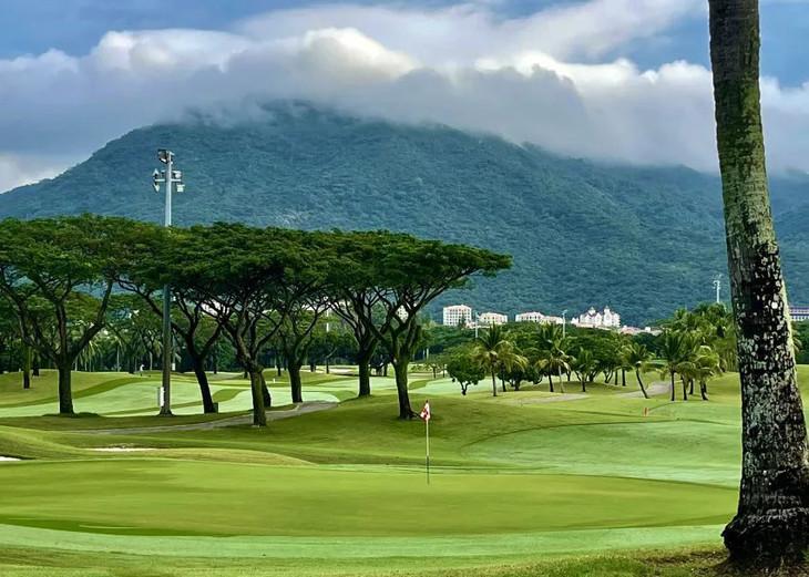 三亚亚龙湾·1球1晚 - 全国335座高尔夫球场实时预订-高球爱好者一站式订场平台