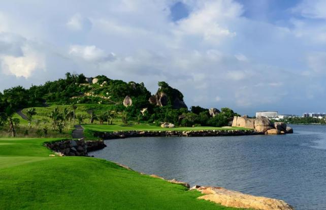 三亚鹿回头/海中海/龙泉谷·2场球 - 星际高球联盟-中国精英人士高尔夫旅游度假实景