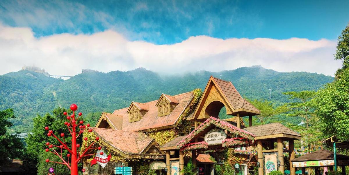 东部华侨城 - 高尔夫1球1晚特惠套票-星际高球联盟精选旅游套餐
