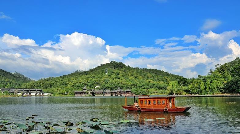 惠州中海汤泉 - 高尔夫1球1晚特惠套票-星际高球联盟精选旅游套餐