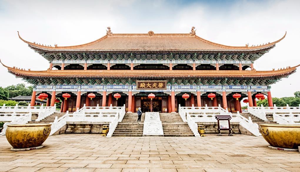 南海影视城 - 高尔夫1球1晚特惠套票-星际高球联盟精选旅游套餐