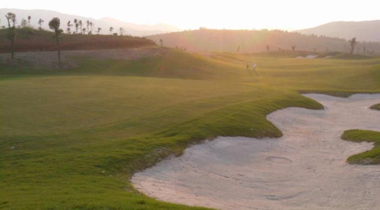 郴州南岭·1球1晚 - 全国335座高尔夫球场实时预订-高球爱好者一站式订场平台