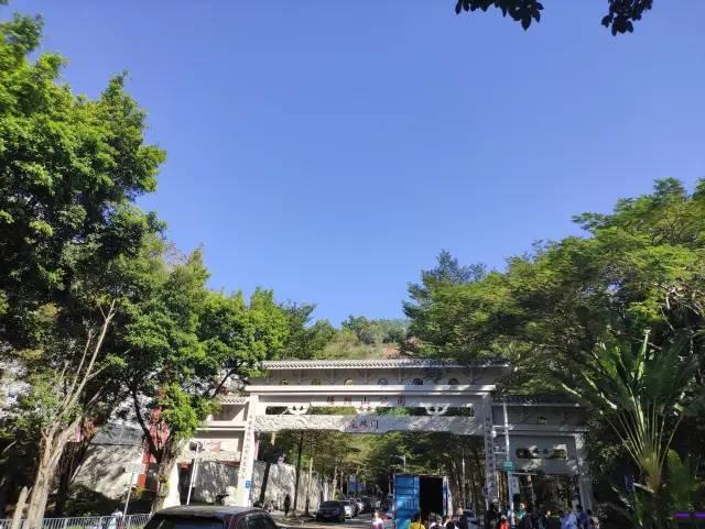 塘朗山公园 - 高尔夫1球1晚特惠套票-星际高球联盟精选旅游套餐