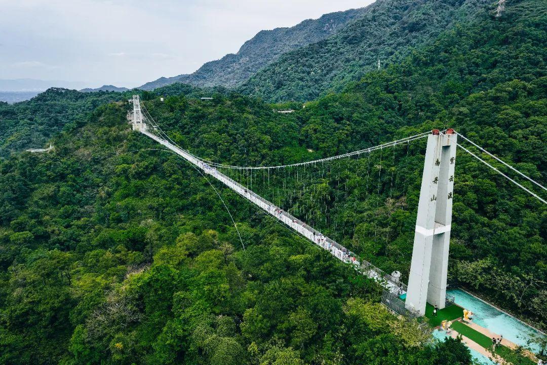 南丹山森林王国 - 高尔夫1球1晚特惠套票-星际高球联盟精选旅游套餐