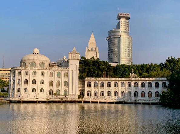 流花湖公园 - 海口观澜湖高尔夫球场预订-海南高尔夫旅游攻略推荐