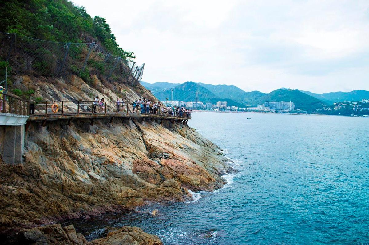 大梅沙海滨栈道 - 高尔夫1球1晚特惠套票-星际高球联盟精选旅游套餐
