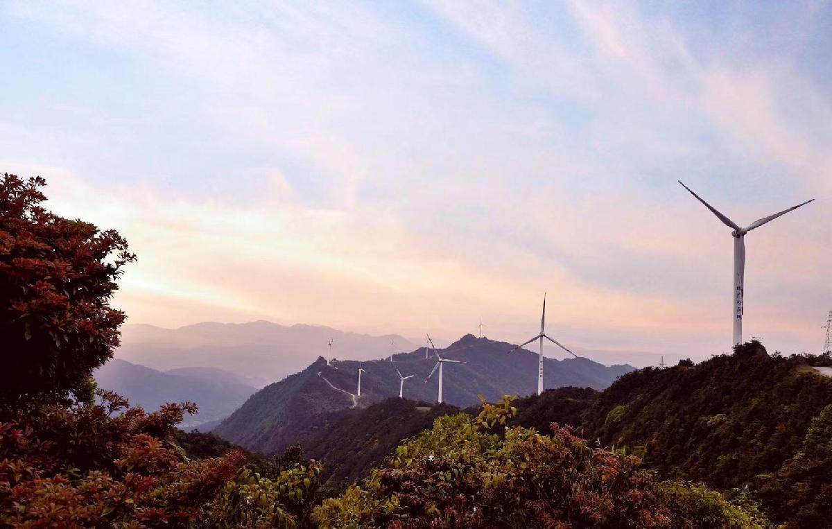 罗定风车山 - 高尔夫1球1晚特惠套票-星际高球联盟精选旅游套餐
