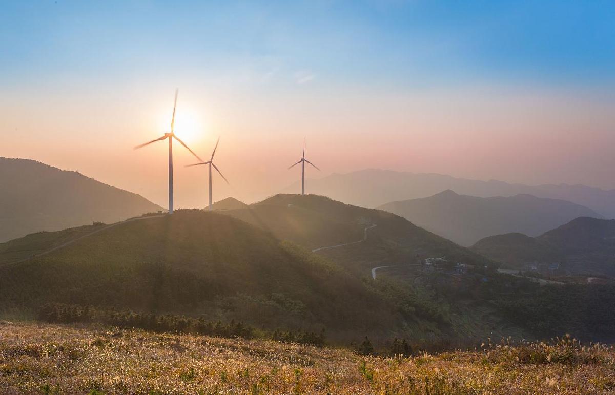 罗定风车山 - 全国335座高尔夫球场实时预订-高球爱好者一站式订场平台