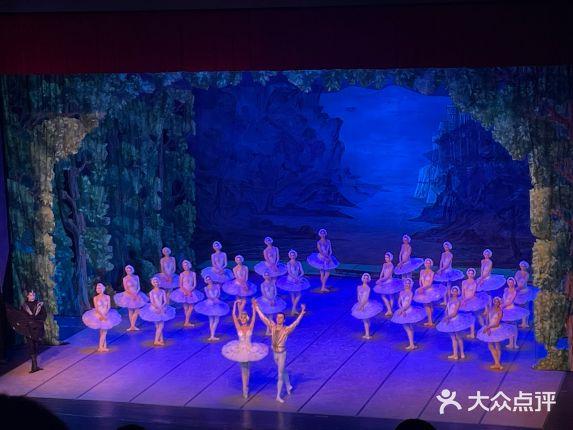 广东省友谊剧院 - 全国335座高尔夫球场实时预订-高球爱好者一站式订场平台