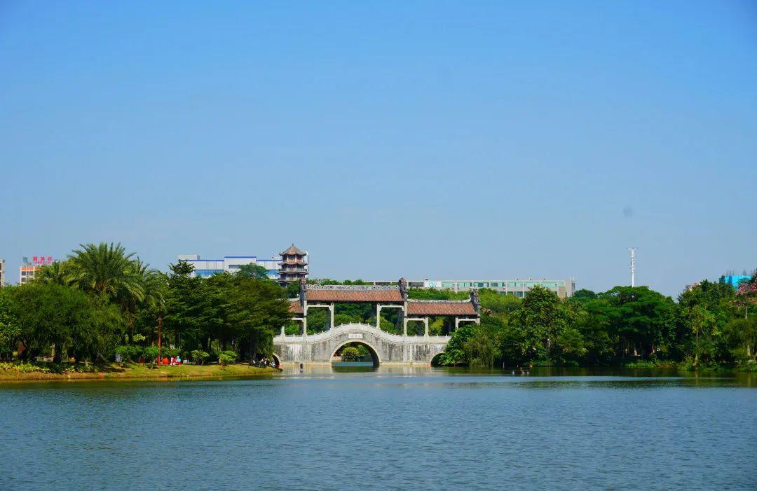 孝德湖公园 - 全国335座高尔夫球场实时预订-高球爱好者一站式订场平台