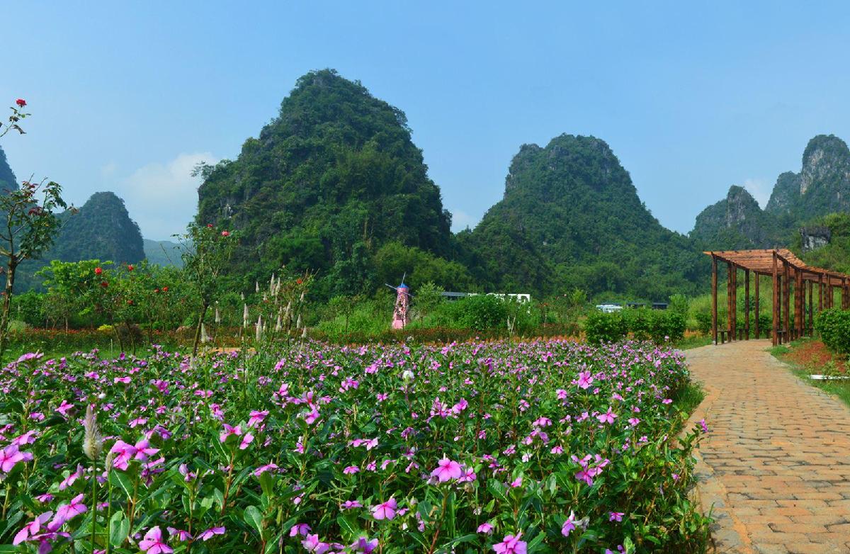 峰林晓镇 - 星际高球联盟-中国精英人士高尔夫旅游度假实景