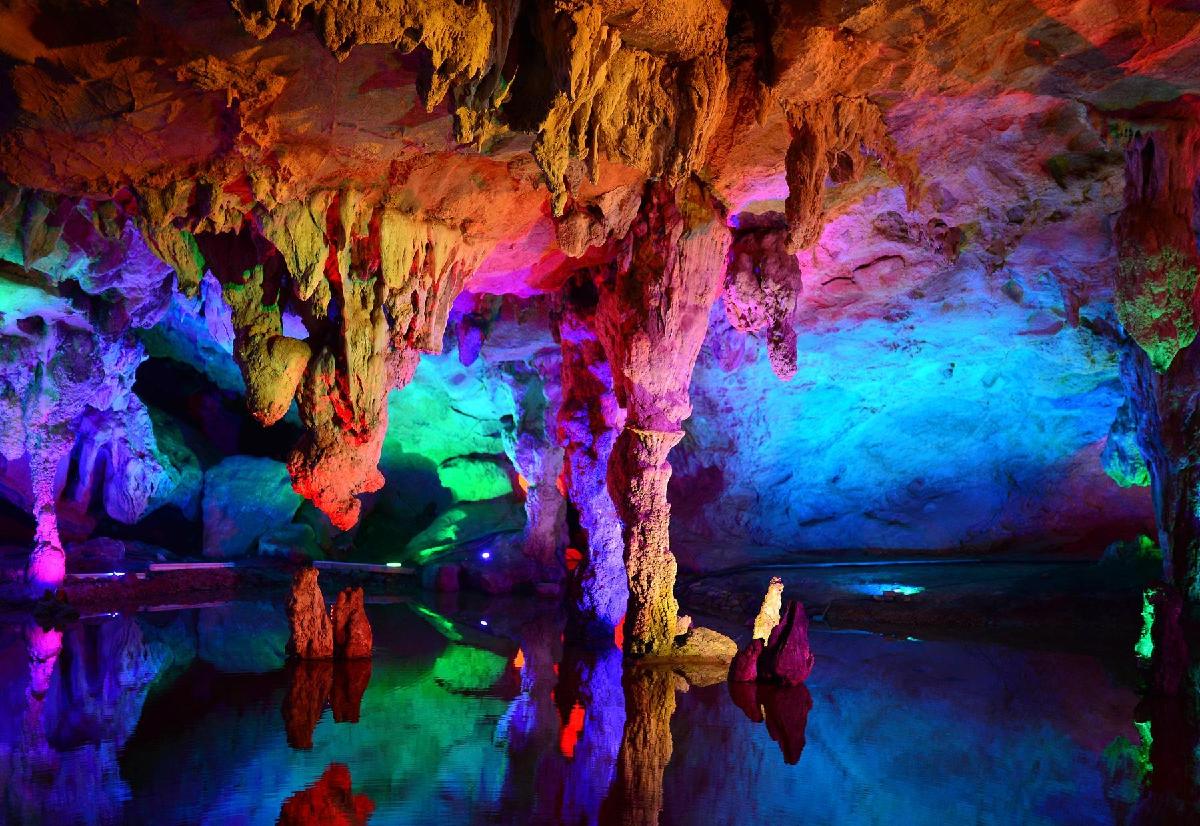 连州地下河 - 高尔夫1球1晚特惠套票-星际高球联盟精选旅游套餐