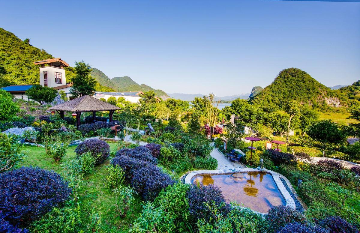 英德宝晶宫天鹅湖温泉酒店-茶语温泉 - 全国335座高尔夫球场实时预订-高球爱好者一站式订场平台
