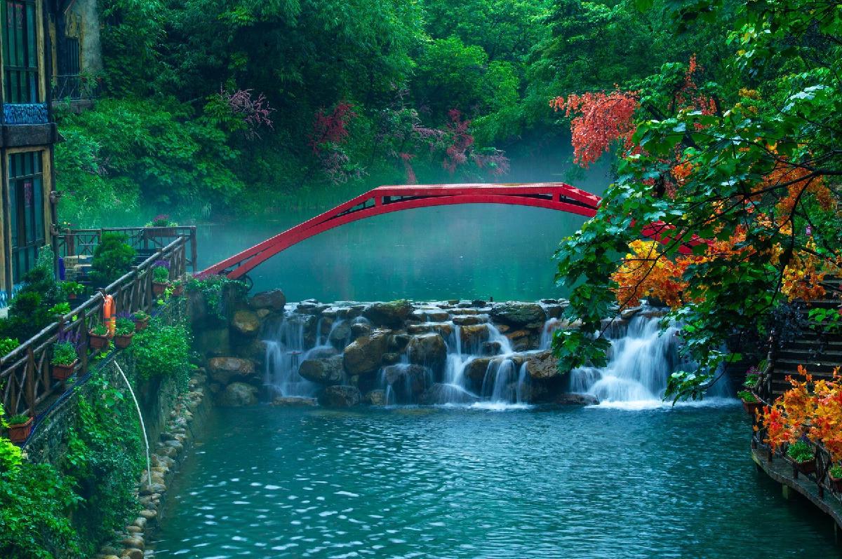 清远古龙峡景区 - 全国335座高尔夫球场实时预订-高球爱好者一站式订场平台