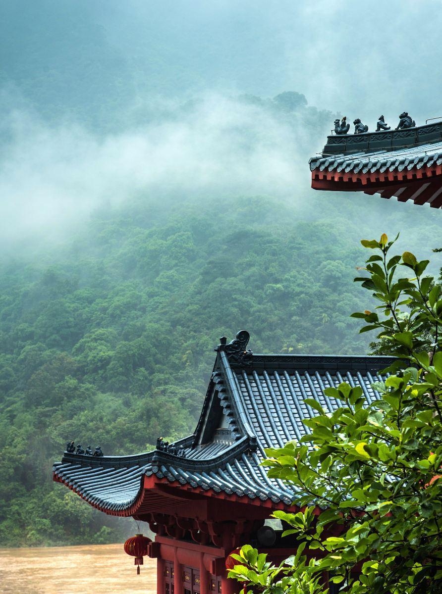 飞来寺栈道 - 高尔夫1球1晚特惠套票-星际高球联盟精选旅游套餐