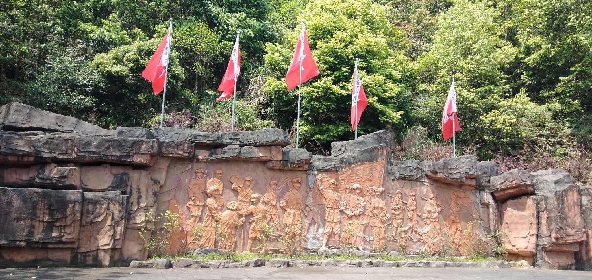 鹰扬关 - 全国335座高尔夫球场实时预订-高球爱好者一站式订场平台