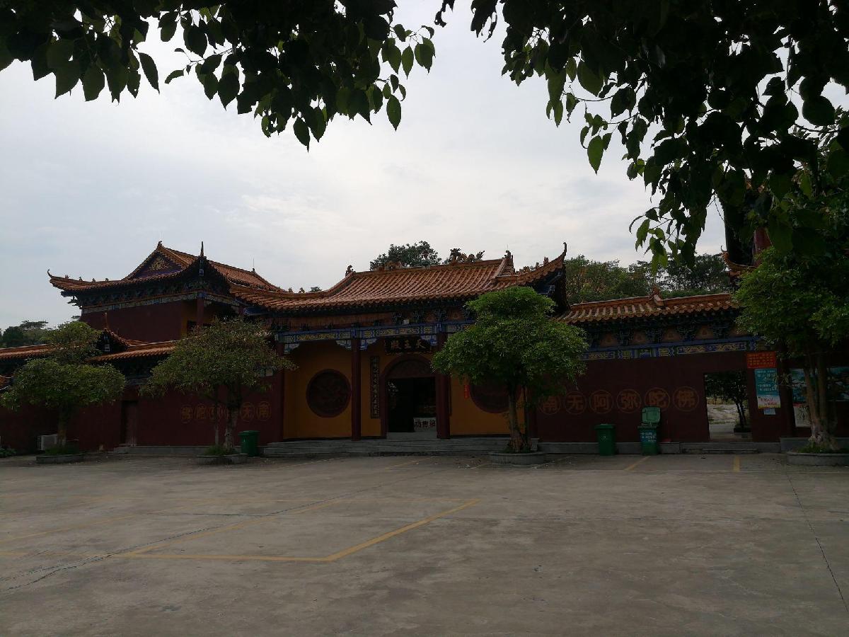 兴隆寺 - 全国335座高尔夫球场实时预订-高球爱好者一站式订场平台