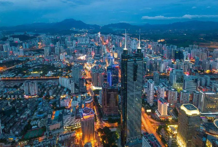 地王观光深港之窗 - 高尔夫1球1晚特惠套票-星际高球联盟精选旅游套餐