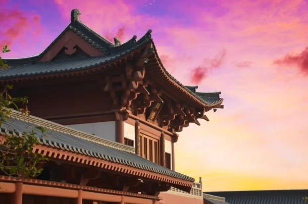 华严寺 - 全国335座高尔夫球场实时预订-高球爱好者一站式订场平台