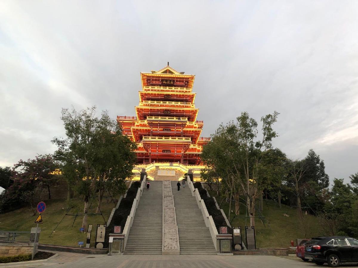 展骑楼 - 全国335座高尔夫球场实时预订-高球爱好者一站式订场平台