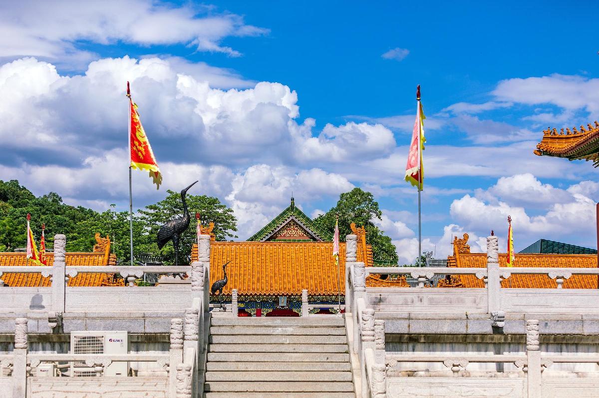 西樵黄大仙祠景区 - 高尔夫1球1晚特惠套票-星际高球联盟精选旅游套餐