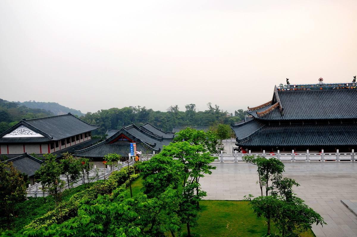 宝峰寺 - 全国335座高尔夫球场实时预订-高球爱好者一站式订场平台