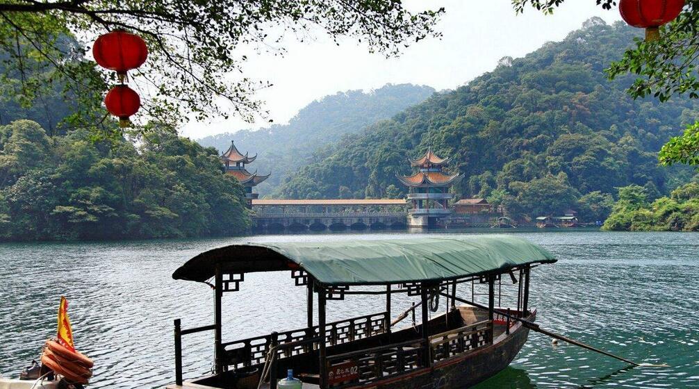 天湖森林公园 - 高尔夫1球1晚特惠套票-星际高球联盟精选旅游套餐