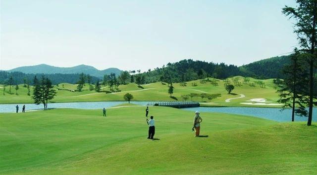 南京太阳岛/银杏湖·2球1晚 - 深圳观澜湖高尔夫订场服务-广东专业高尔夫预订平台