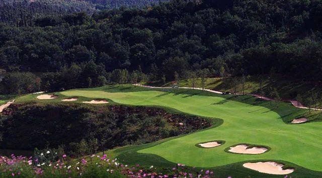 昆明玉龙湾·1球1晚 - 高尔夫1球1晚特惠套票-星际高球联盟精选旅游套餐