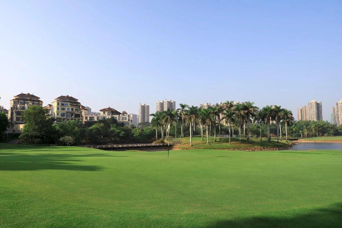 惠州涛景/汤泉/棕榈岛•3球2晚 - 阳江保利银滩高尔夫套票-海滨高尔夫旅游1球1晚套餐