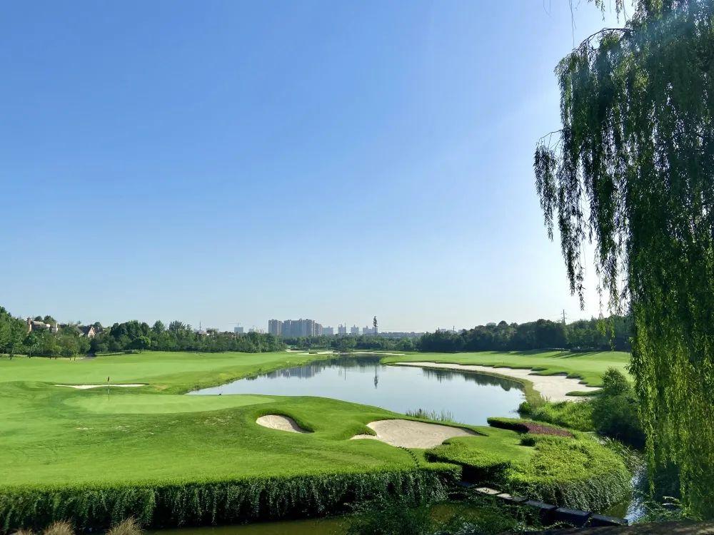 四川成都保利·1球1晚 - 深圳观澜湖高尔夫订场服务-广东专业高尔夫预订平台