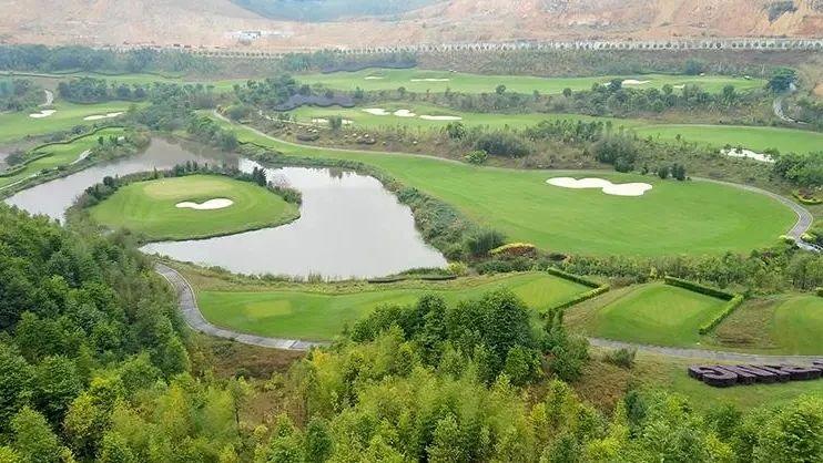 漳州东南花都·1球1晚 - 阳江保利银滩高尔夫套票-海滨高尔夫旅游1球1晚套餐