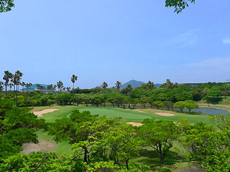 济州岛赛普拉斯/皇冠/中文·3球3晚 - 全国335座高尔夫球场实时预订-高球爱好者一站式订场平台