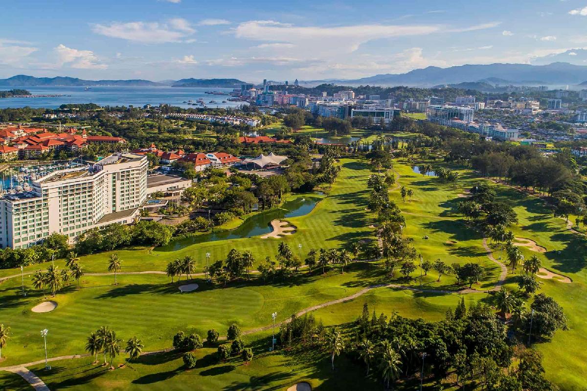 马来西亚沙巴丝绸港湾·1球1晚 - 全国335座高尔夫球场实时预订-高球爱好者一站式订场平台