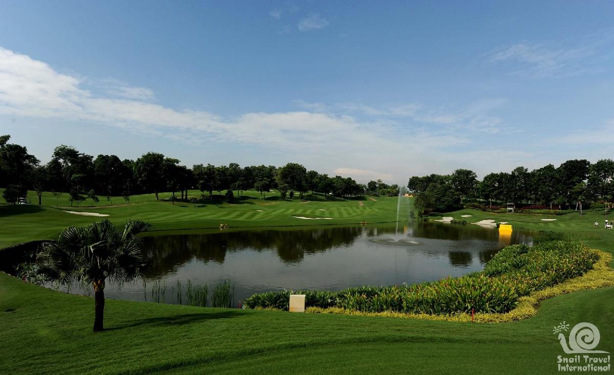 印尼皇家雅加达/艾美拉达/加戈拉威·3球4晚 - 全国335座高尔夫球场实时预订-高球爱好者一站式订场平台