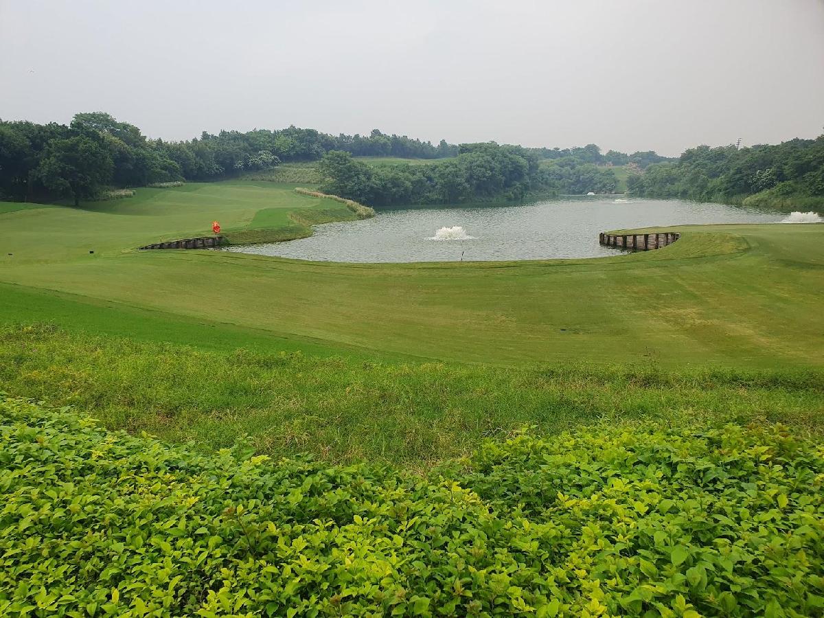 古尔冈DLF高尔夫球会 - undefined