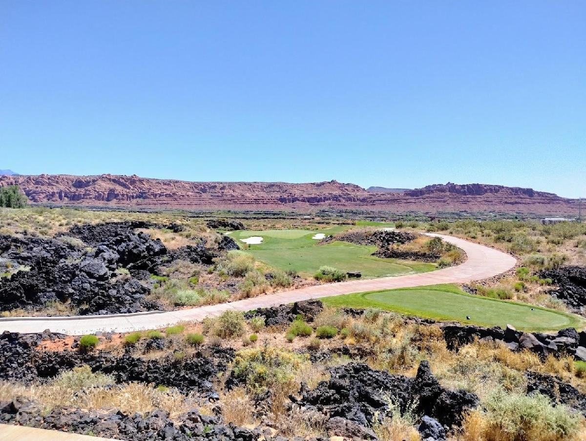 犹他州黑色沙漠·1球1晚 - 深圳观澜湖高尔夫订场服务-广东专业高尔夫预订平台