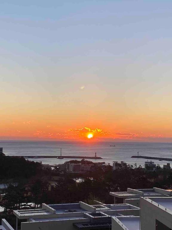 韩国釜山海云台/石门/德维奇·3球4晚 - 深圳观澜湖高尔夫订场服务-广东专业高尔夫预订平台