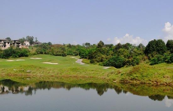 重庆上邦/庆隆·2球1晚 - 深圳观澜湖高尔夫订场服务-广东专业高尔夫预订平台