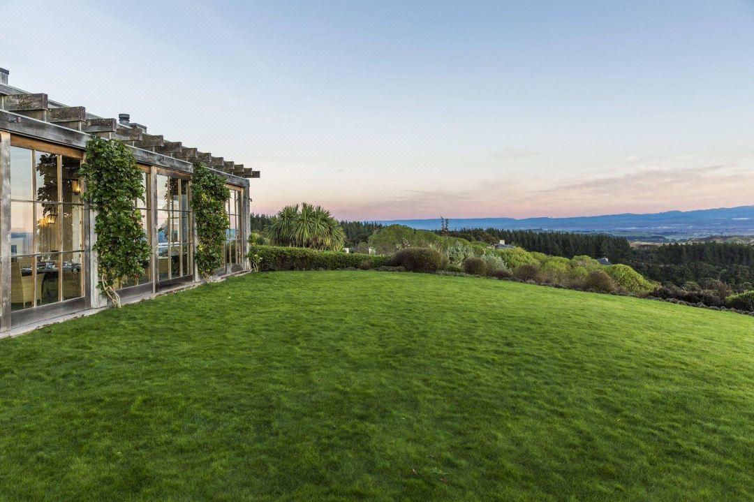 新西兰贝壳杉悬崖·1球1晚 - 阳江保利银滩高尔夫套票-海滨高尔夫旅游1球1晚套餐