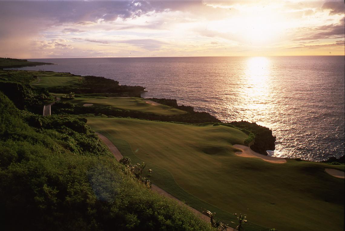 塞班岛劳劳贝/翠鸟/珊瑚海洋·3球4晚 - 高尔夫1球1晚特惠套票-星际高球联盟精选旅游套餐