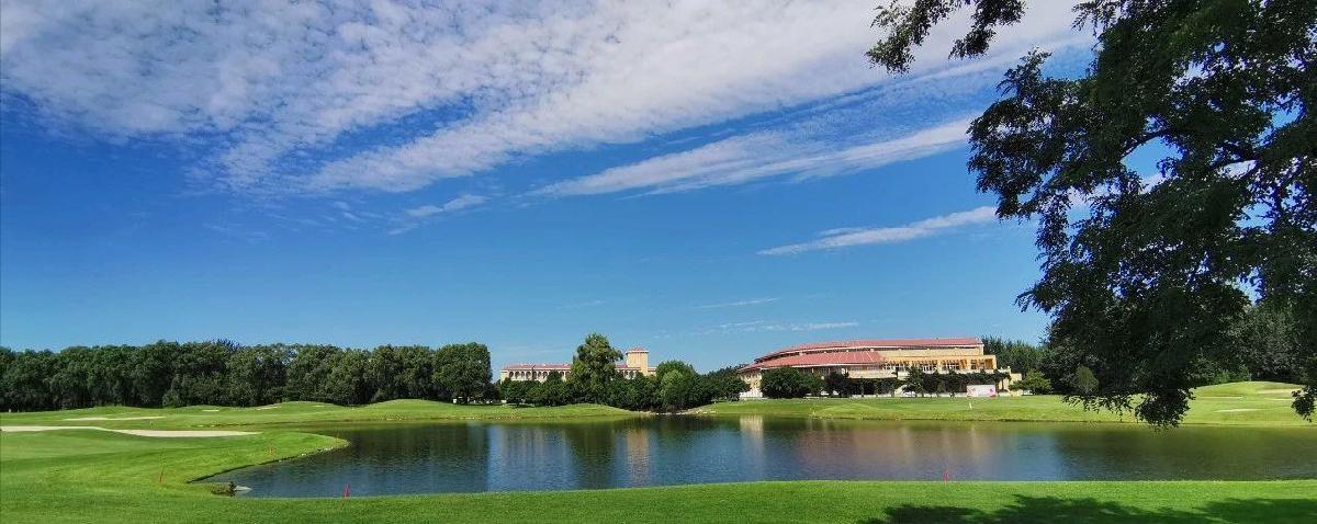 河北京南/京都·2球1晚 - 阳江保利银滩高尔夫套票-海滨高尔夫旅游1球1晚套餐